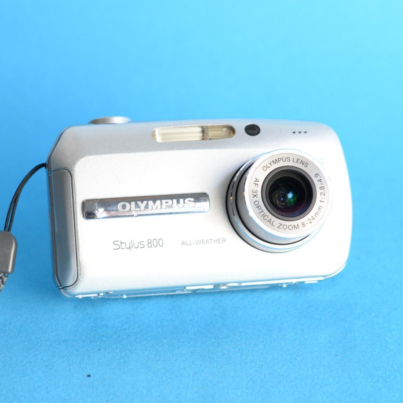 Olympus Stylus 800 | 8MP Digital camera | Tested & Working | Silver