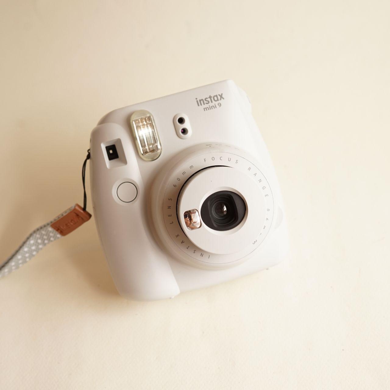 Fujifilm Instax Mini 9 Instant Camera | Tested & Working | White