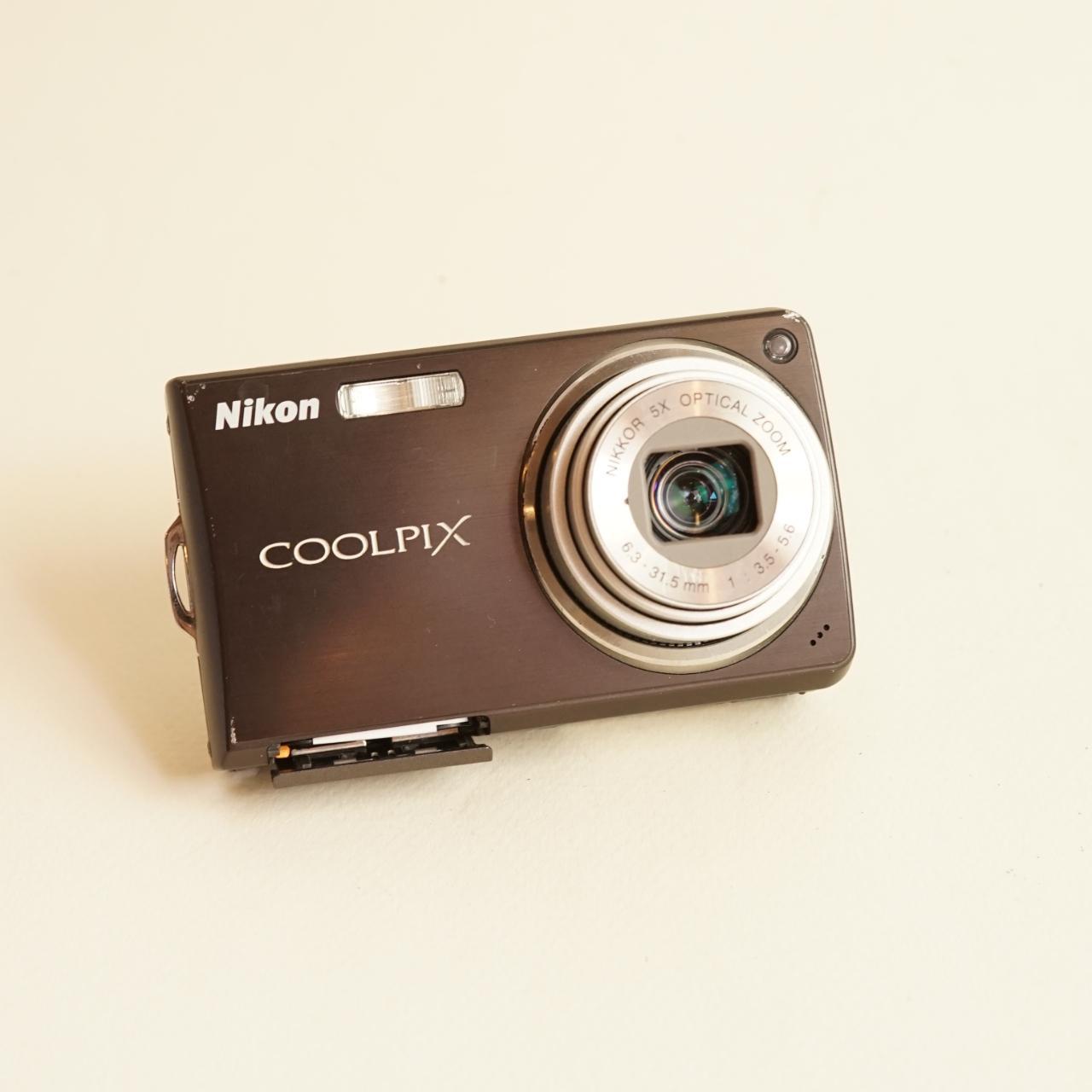 Nikon Coolpix S550 Digital Camera | 10MP | Tested & Working | Brown