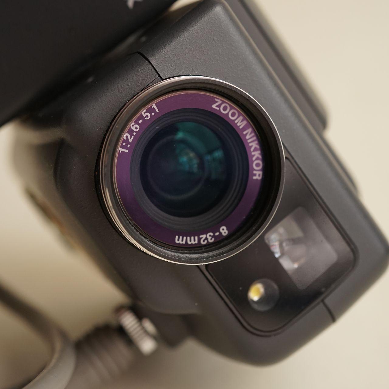 Nikon Coolpix 995 Digital Camera + Hanimex CX 333 Flash | 3.34MP | Tested & Working | Silver & Black