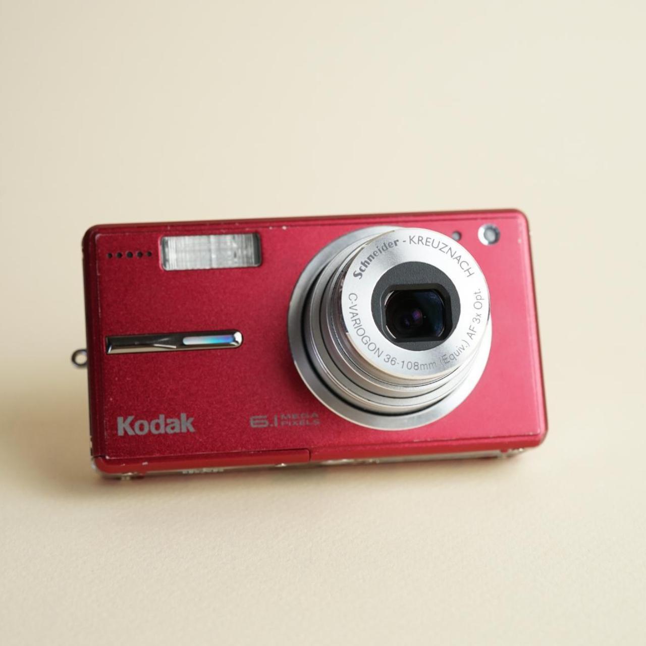 Kodak EasyShare V603 | 6.1MP Digital Camera | Tested & Working | Red