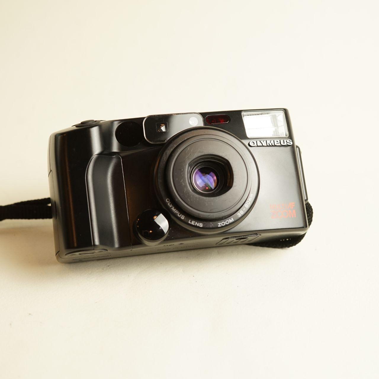 Olympus Infinity Zoom 200 Film Camera | 35mm Point & Shoot | Tested & Working | Black