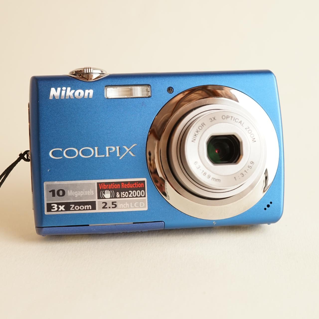 Nikon Coolpix S220 Digital Camera | 10MP | Tested & Working | Blue