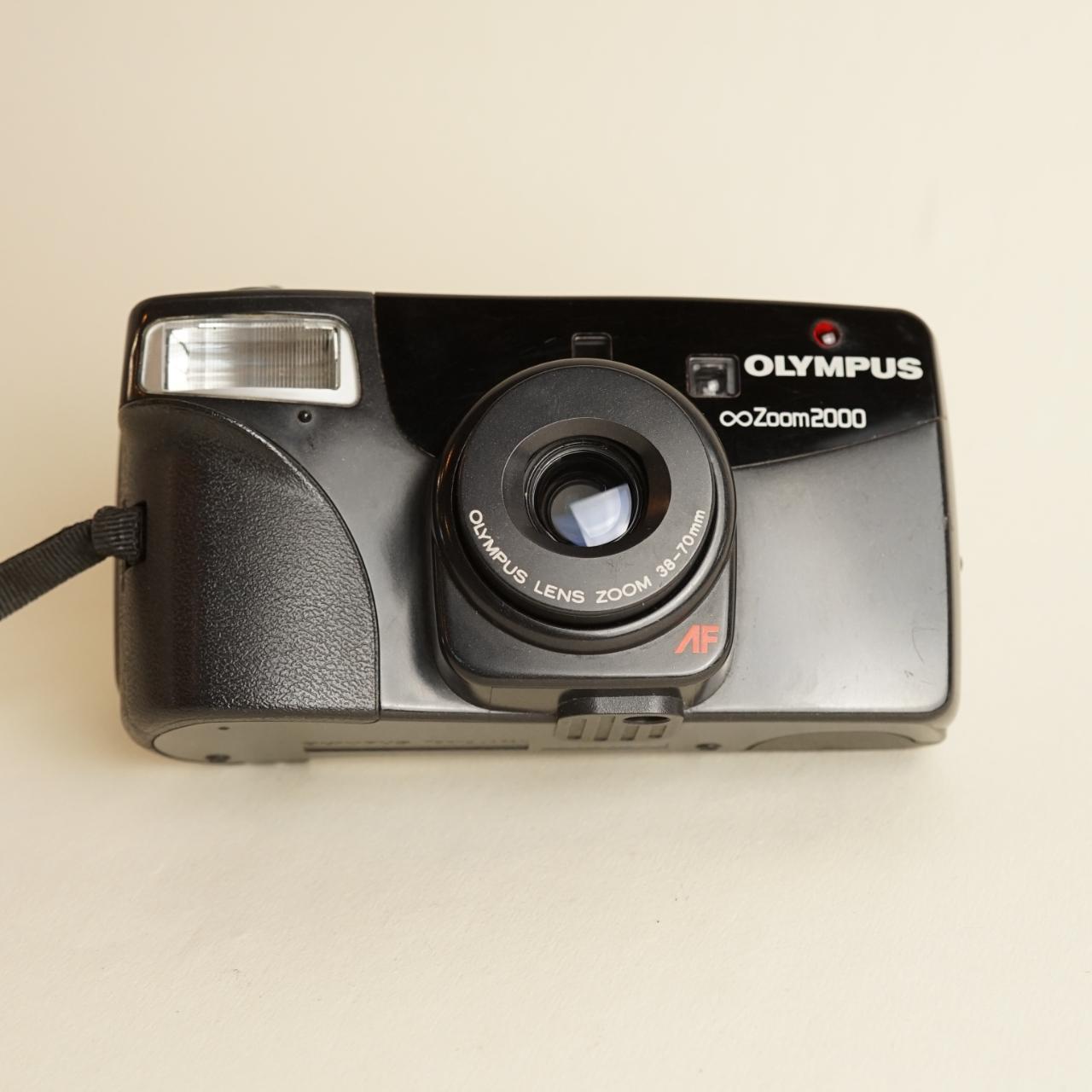 Olympus Infinity Zoom 2000 Film Camera | 35mm Point and Shoot | Tested & Working | Black