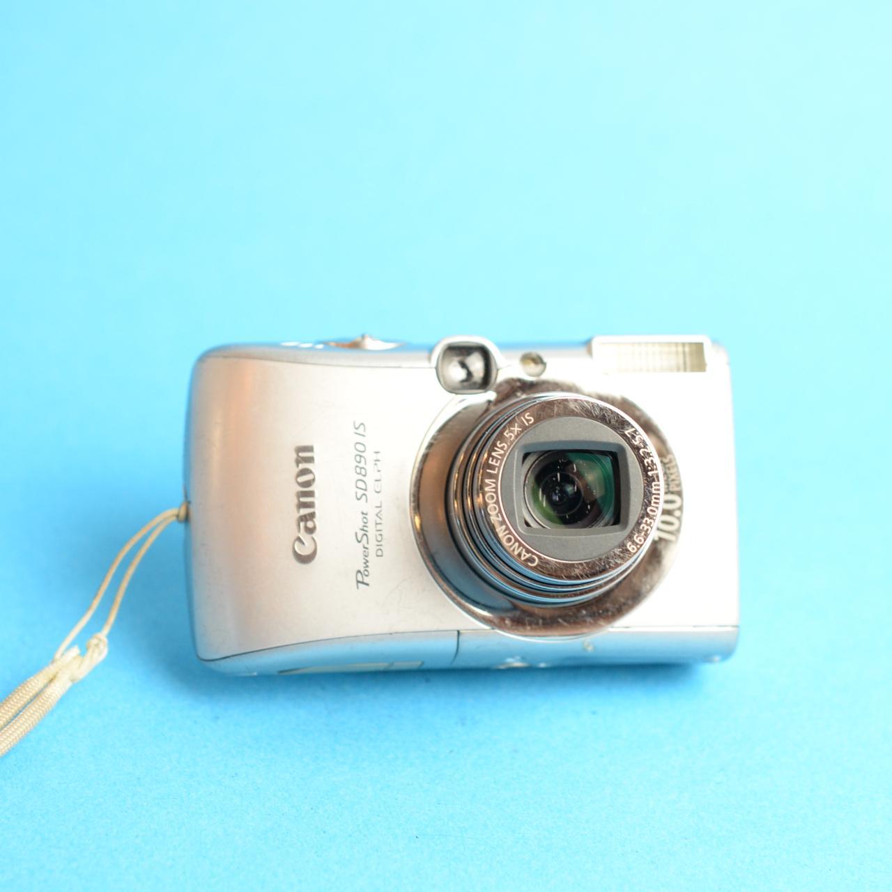 Canon PowerShot SD890 IS Digital Camera | 10.0MP | Read Description | Silver