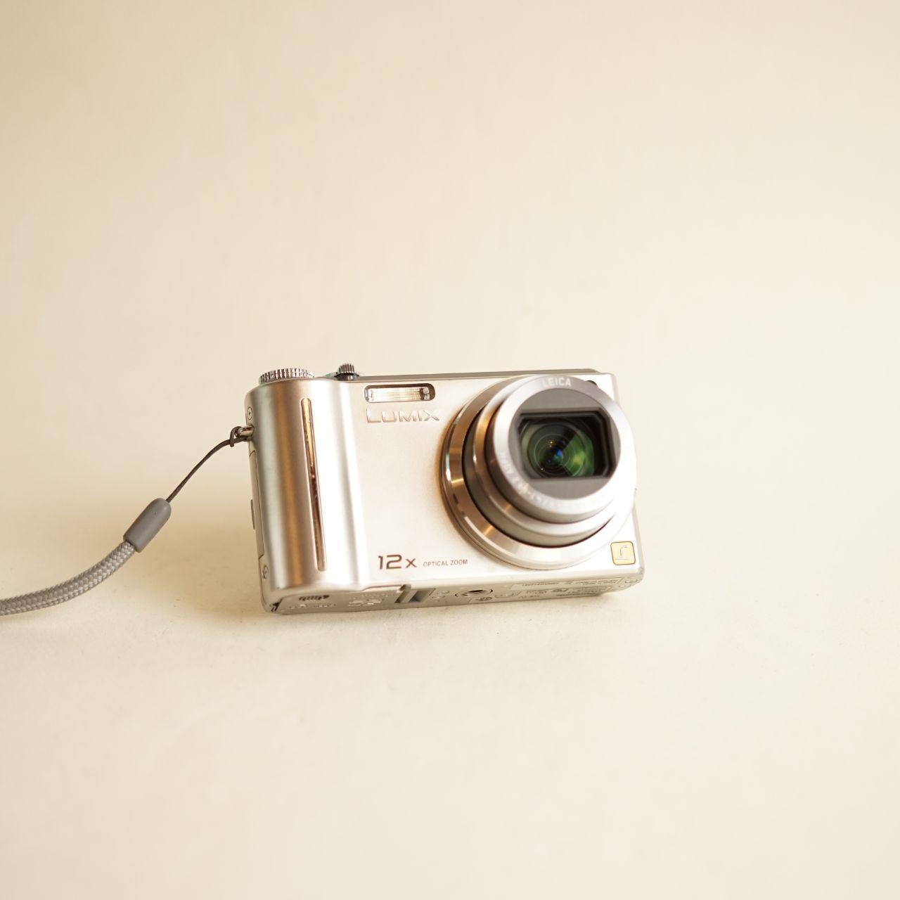 Panasonic Lumix DMC-ZS1 Digital Camera | 10.1MP | Read Description | Silver