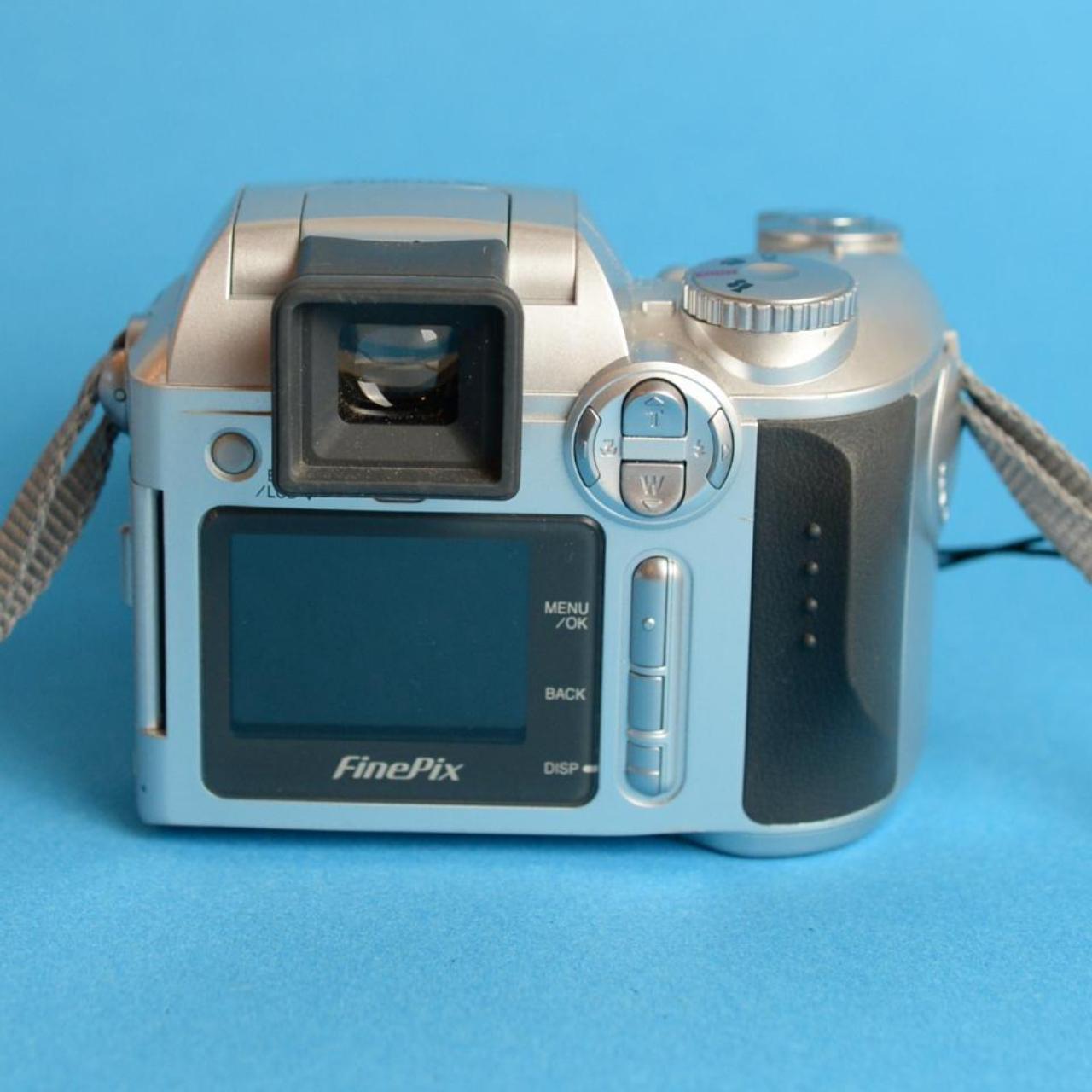 Fujifilm Finepix S3000 Digital Camera | 3.2MP | Test & Working | Silver