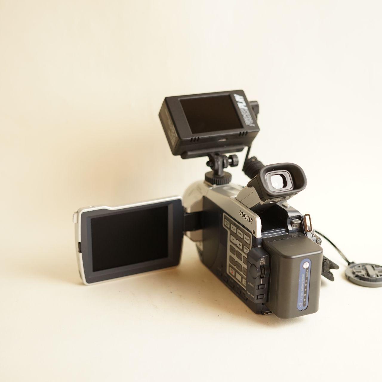 Sony Handycam DCR-TRV27 Mini DV Camcorder with Tapeless Setup