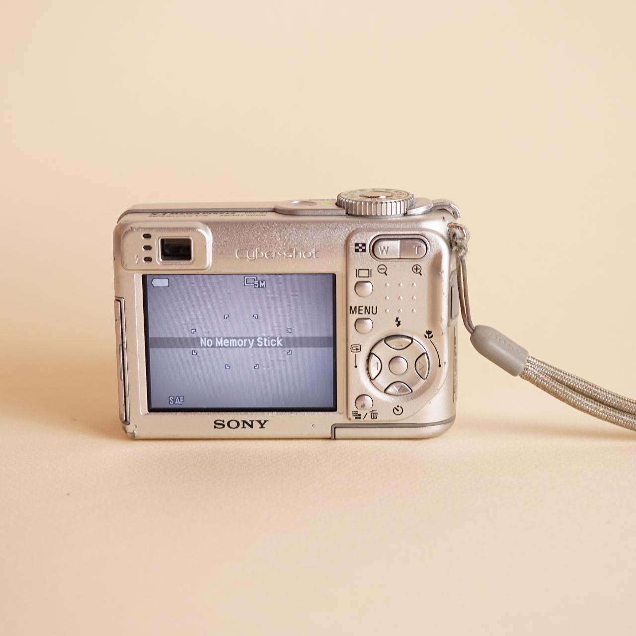 Sony Cyber-Shot DSC-W1 | 5.1MP Digital Camera | Tested & Working | Silver