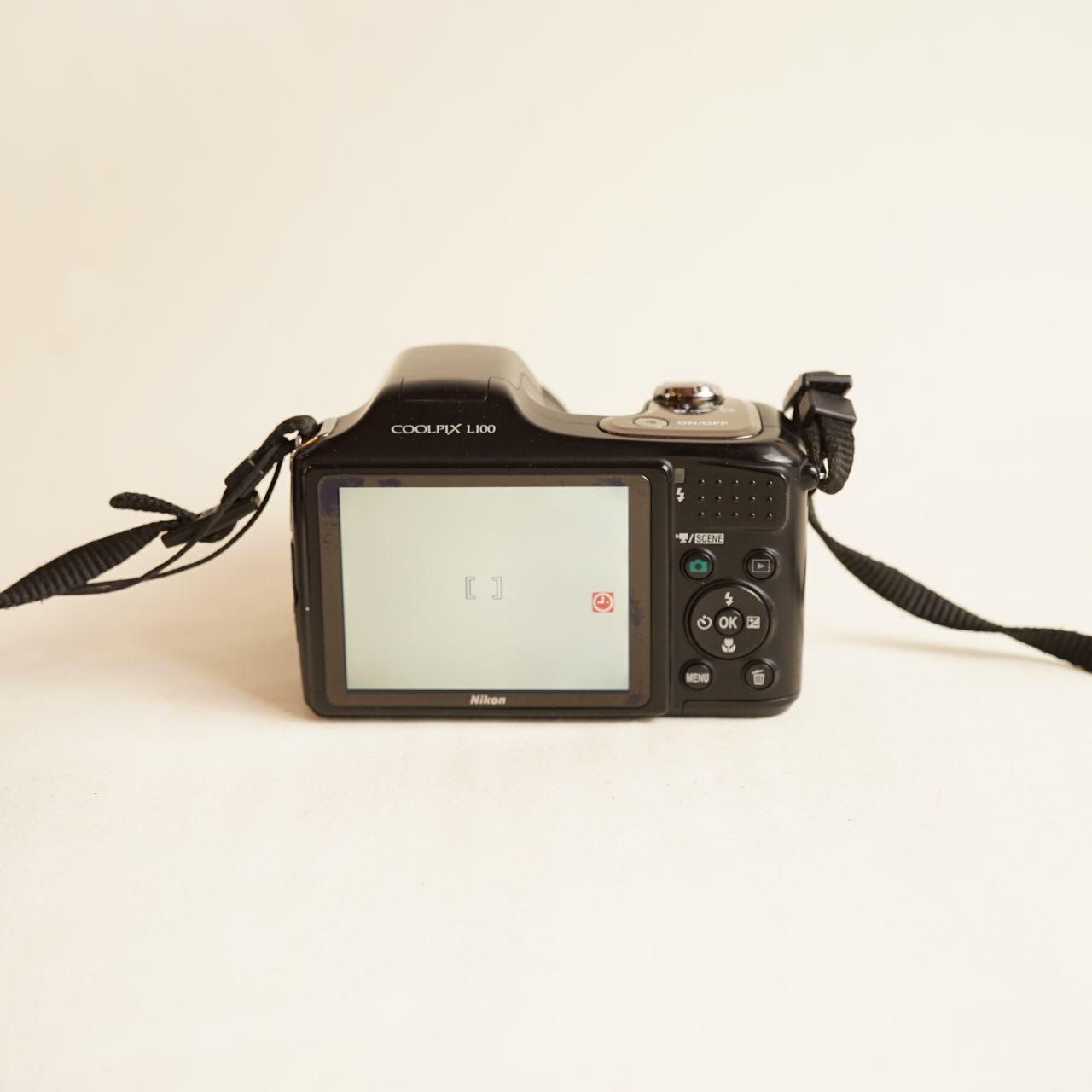 Nikon Coolpix L100 Digital Camera | 10MP | Tested & Working | Black