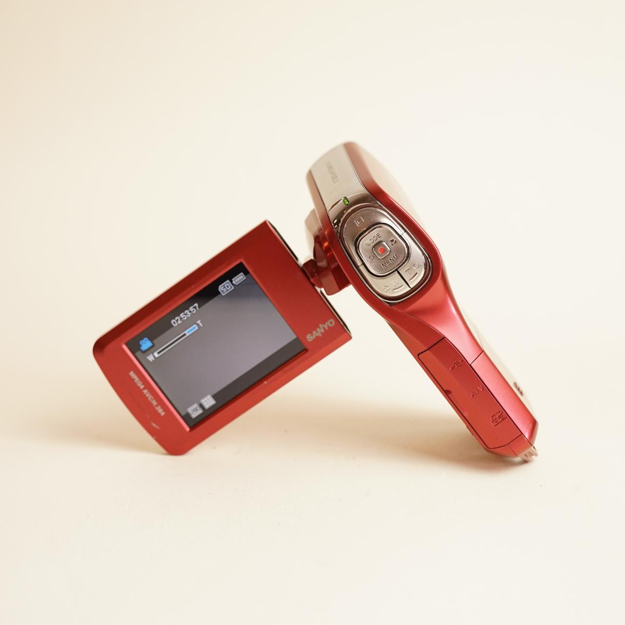 Sanyo Xacti VPC-HD100 Digital Camcorder | 8MP | Tested & Working | Red