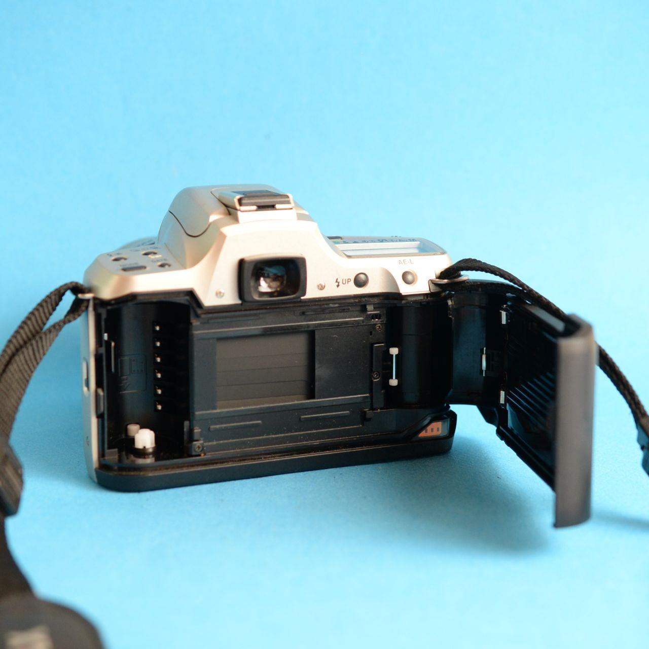 Pentax ZX-60 Film Camera with Pentax 28–90mm Lens | 35mm SLR | Tested & Working | Silver & Black