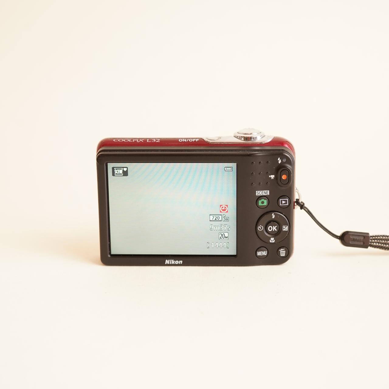 Nikon Coolpix L32 Digital Camera | 20.1MP | Tested & Working | Red