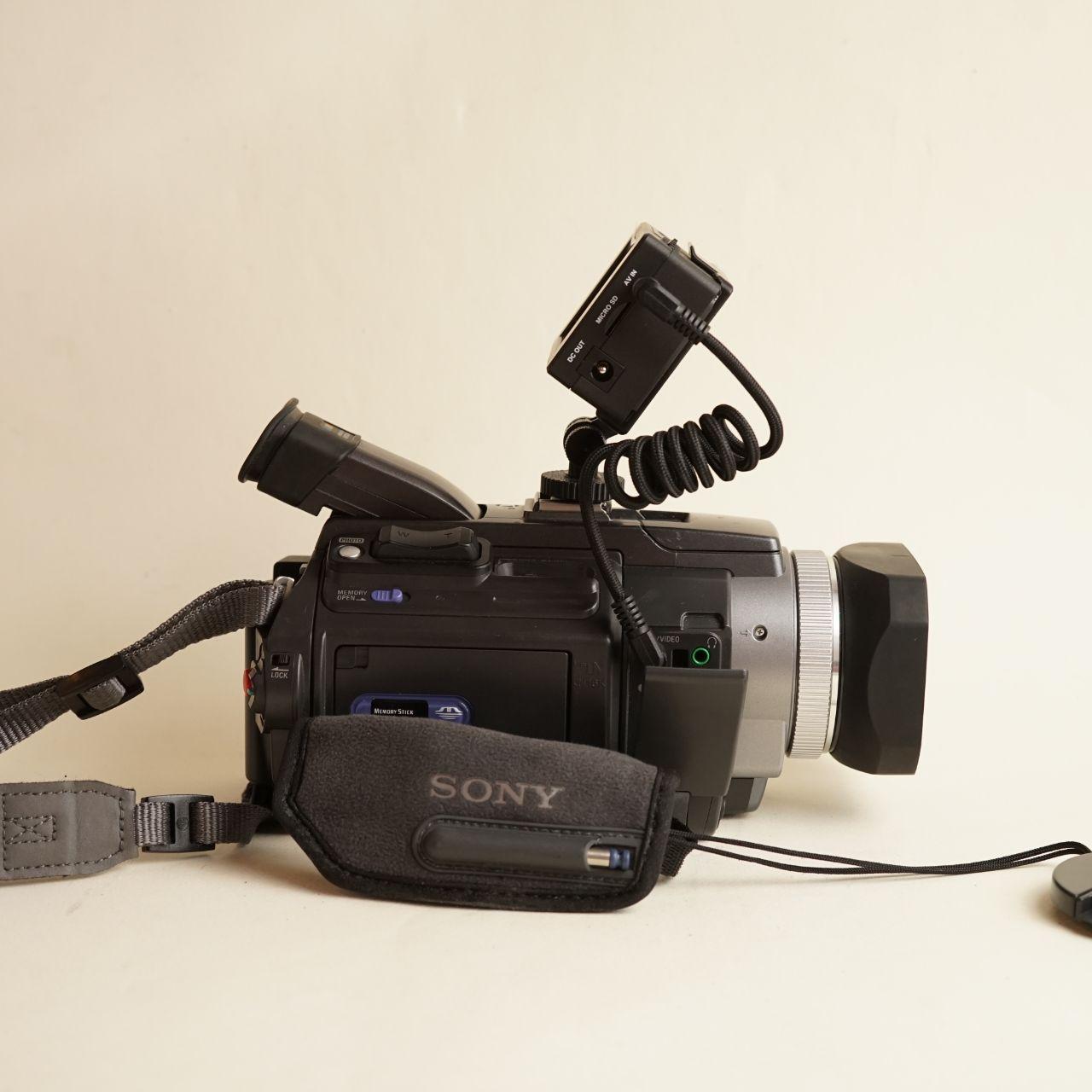 Sony Handycam DCR-TRV950 Camcorder with Tapeless Setup | Tested & Working | Silver