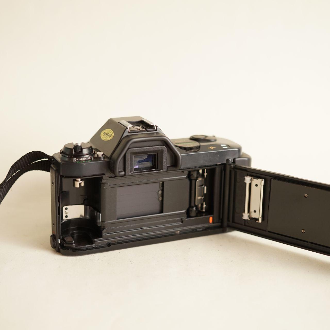 Canon T50 35mm SLR Film Camera with Canon FD 50mm f/1.8 Lens | Tested & Working | Black