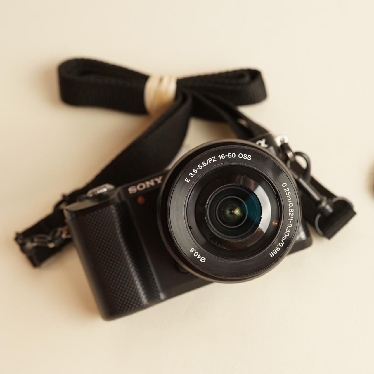 Sony A5000 Mirrorless Digital Camera | 20.1MP | Tested & Working | Black