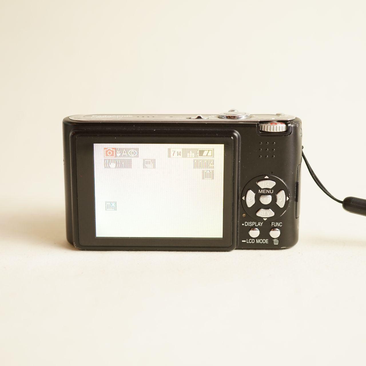 Panasonic Lumix DMC-FX12 Digital Camera | 7.2MP | Tested & Working | Silver