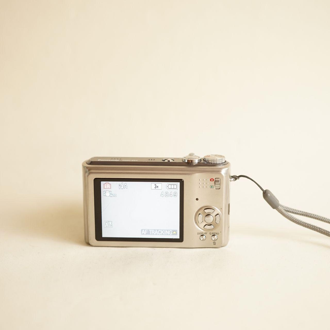 Panasonic Lumix DMC-ZS1 Digital Camera | 10.1MP | Read Description | Silver