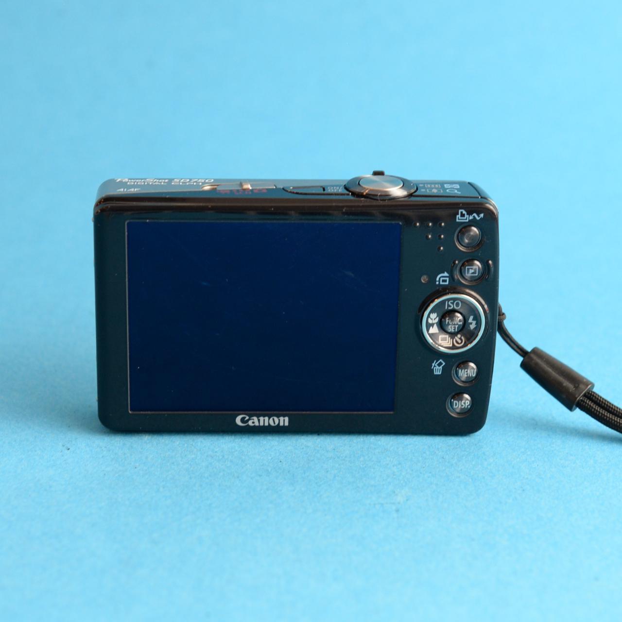 Canon PowerShot SD750 Digital Camera | 7MP | Tested & Working | Silver