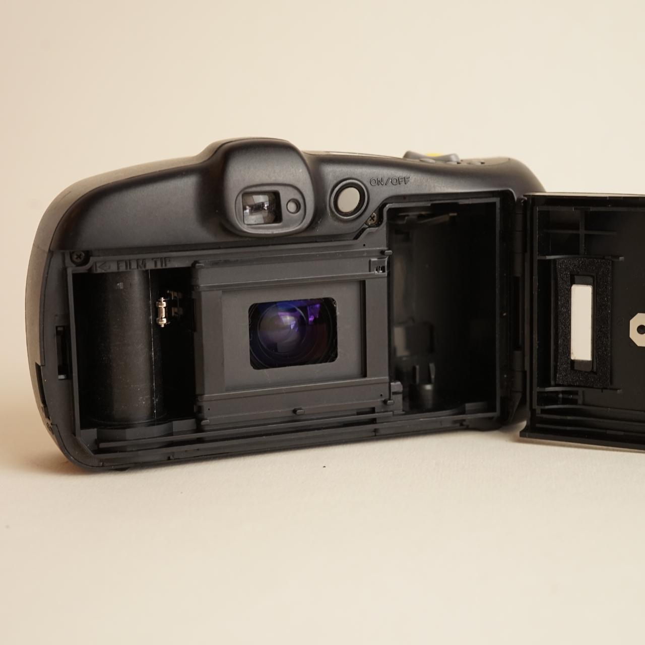 Minolta Freedom Action Zoom | 35mm Point & Shoot Film Camera | Tested & Working | Black