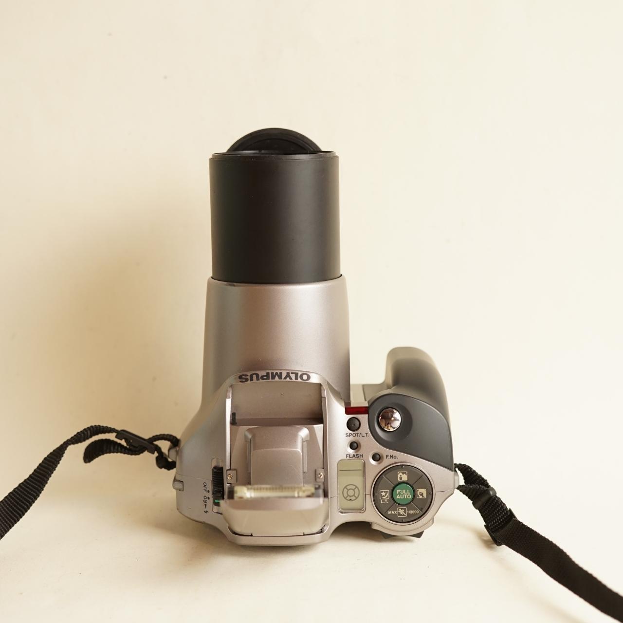 Olympus IS-200 Film Camera | 35mm SLR Zoom | Tested & Working | Silver