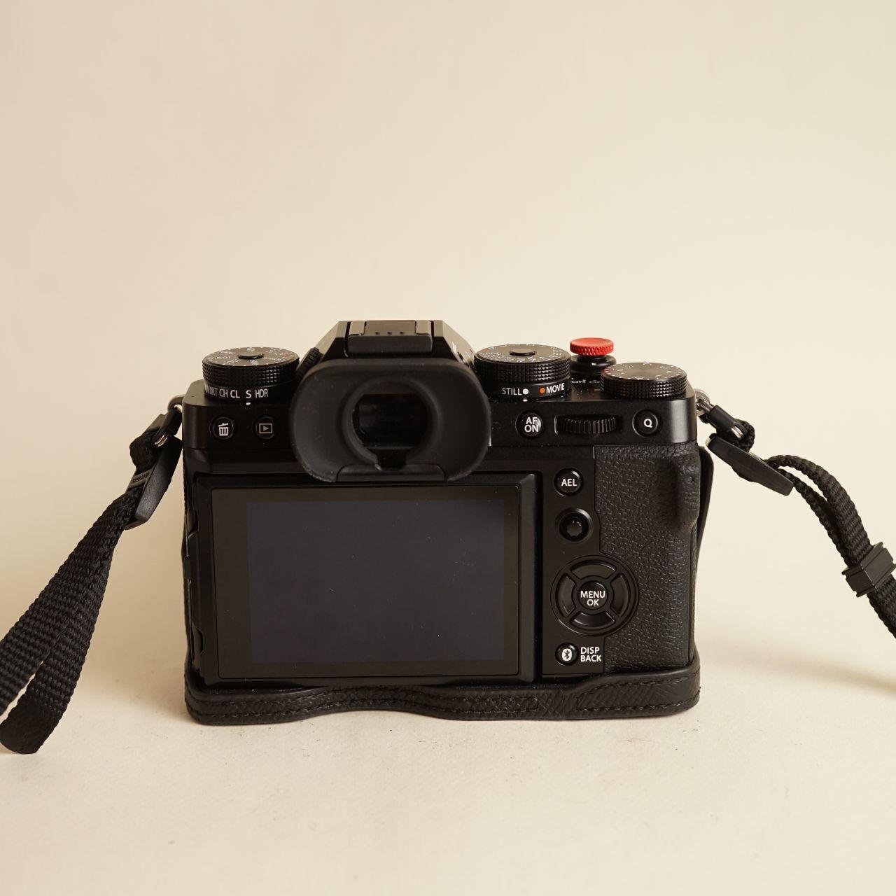 Fujifilm X-T5 Digital Camera (382 Shutter Count) | 40.2MP APS-C Mirrorless | Tested & Working | Black