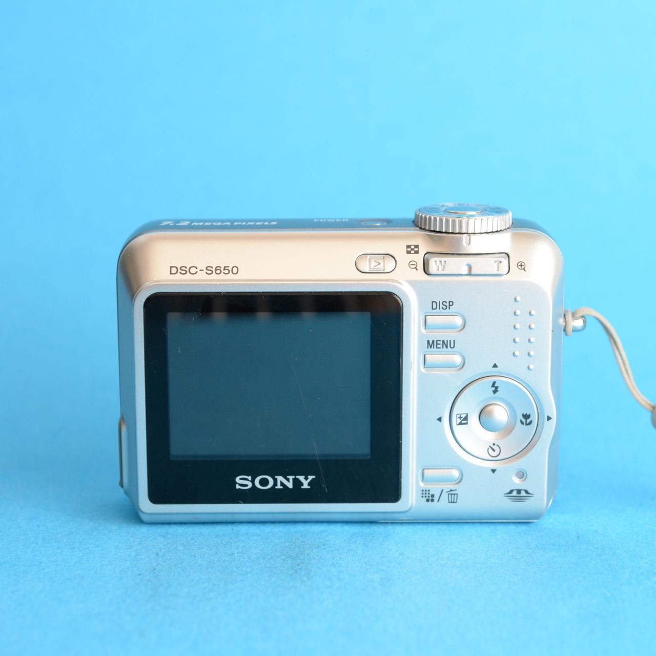 Sony Cyber-Shot DSC-S650 | 7.2MP Digital camera | Tested & Working | Silver