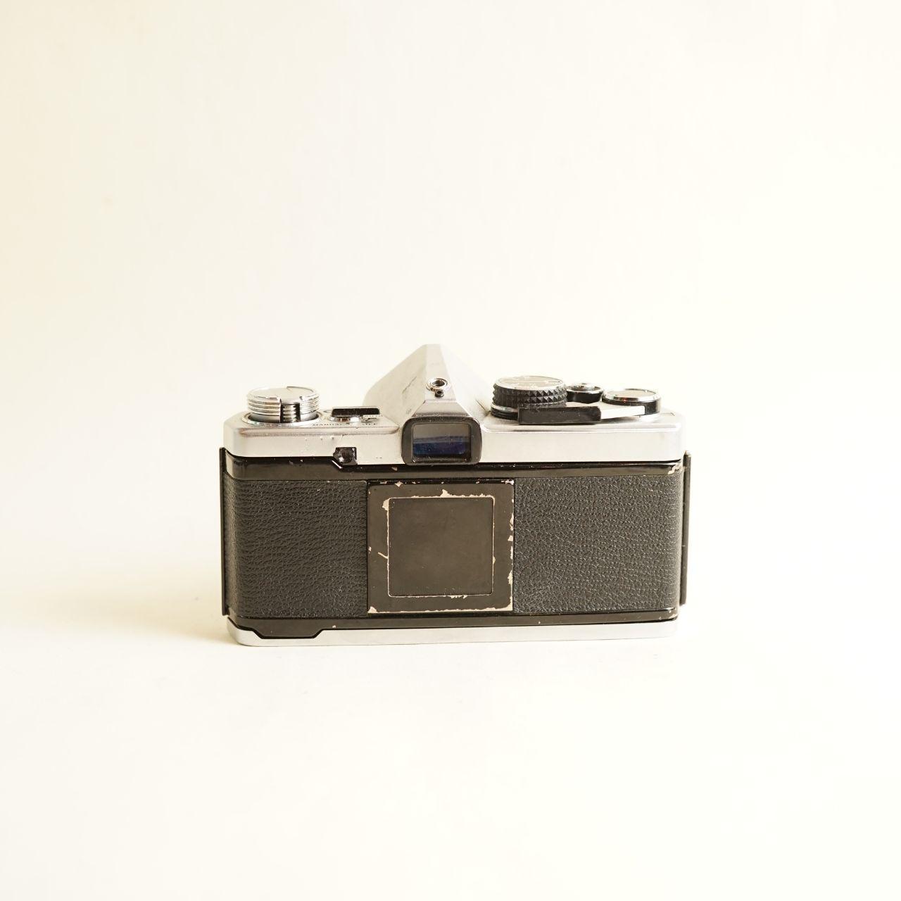 Olympus OM-2 | FULLY CLA'D | 35mm SLR Film Camera | Tested & Working | Black & Silver