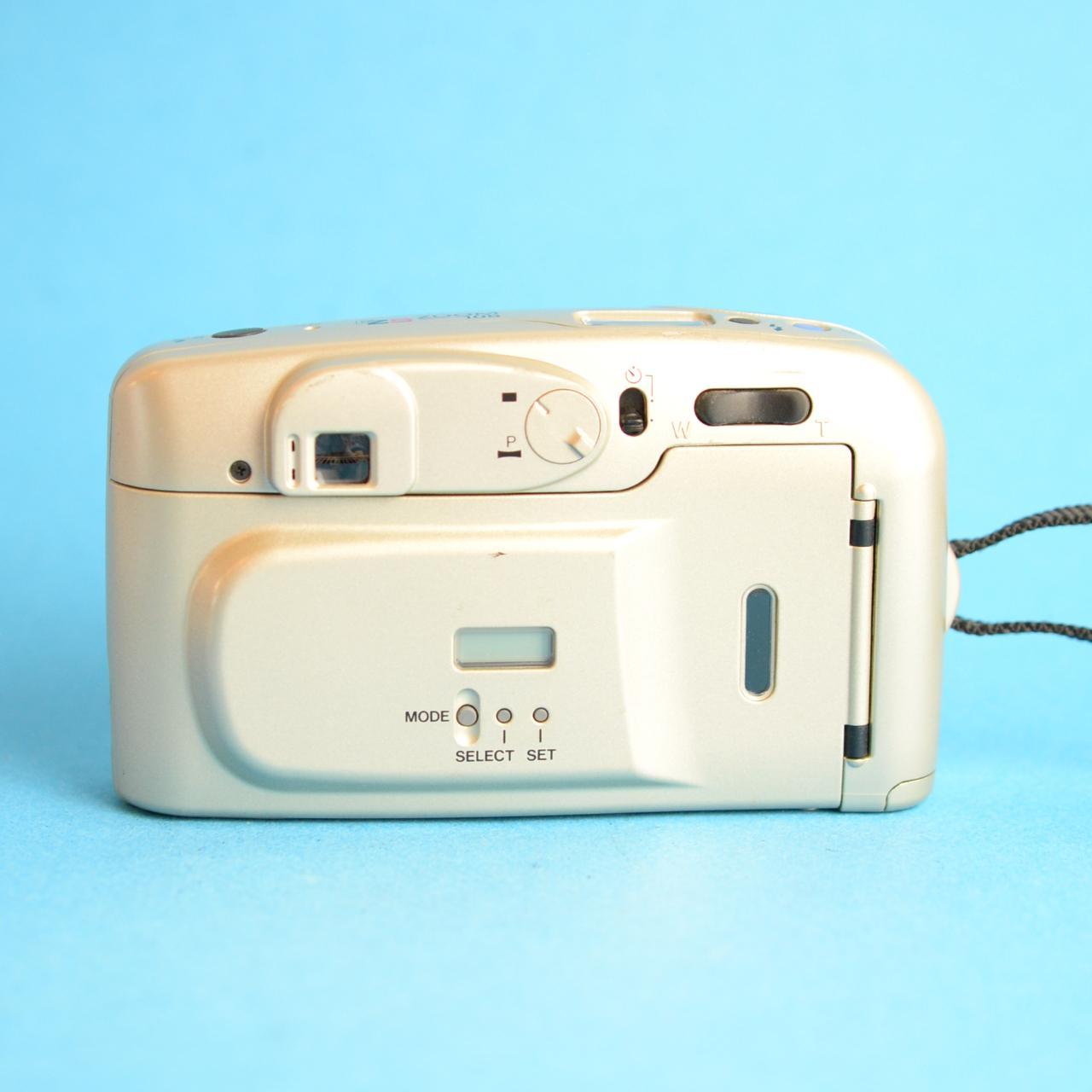 Yashica EZ5 Zoom 105 Film Camera | 35mm Point & Shoot | Tested & Working | Gold