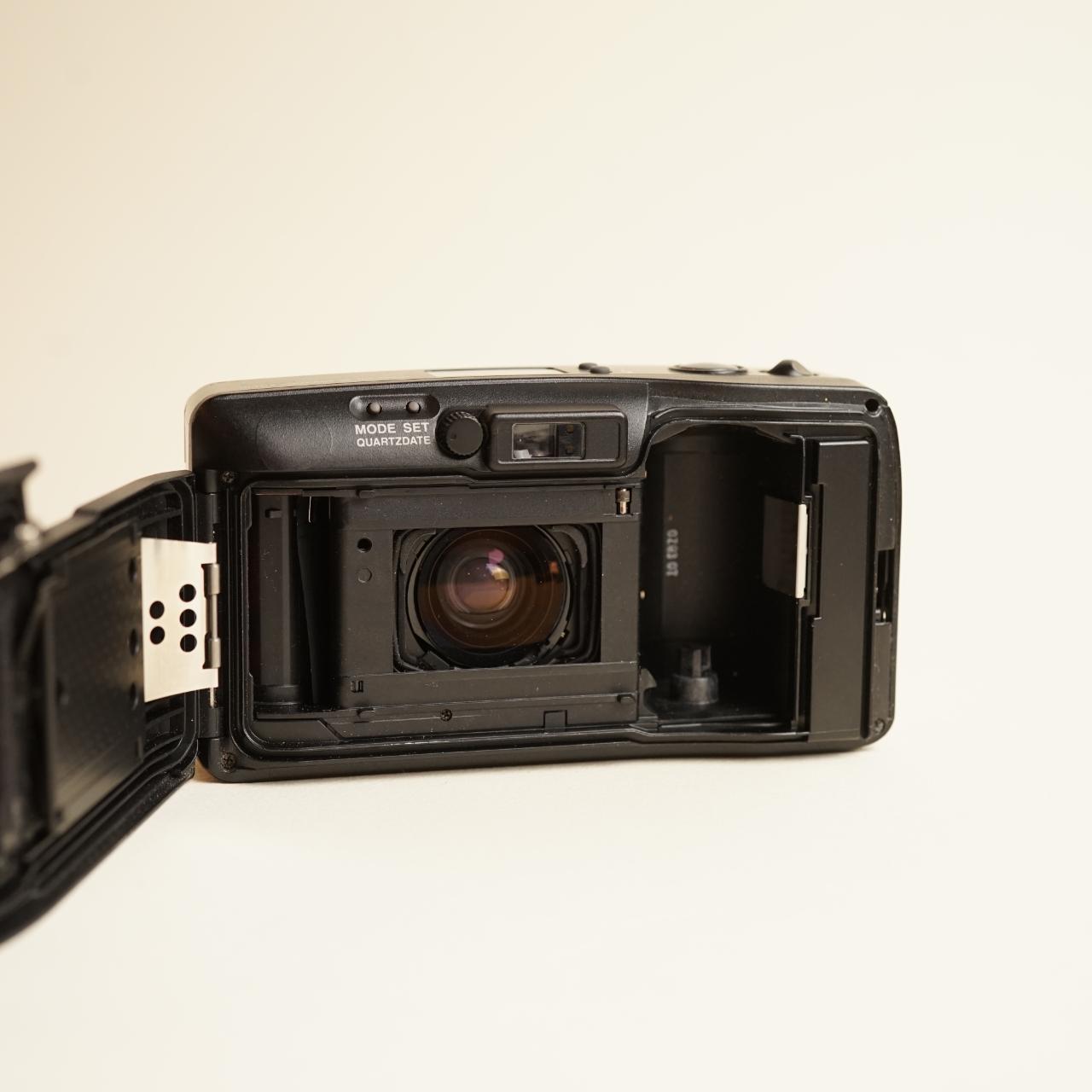 Olympus Infinity Accura Zoom 105 Film Camera | 35mm Point & Shoot | Tested & Working | Black