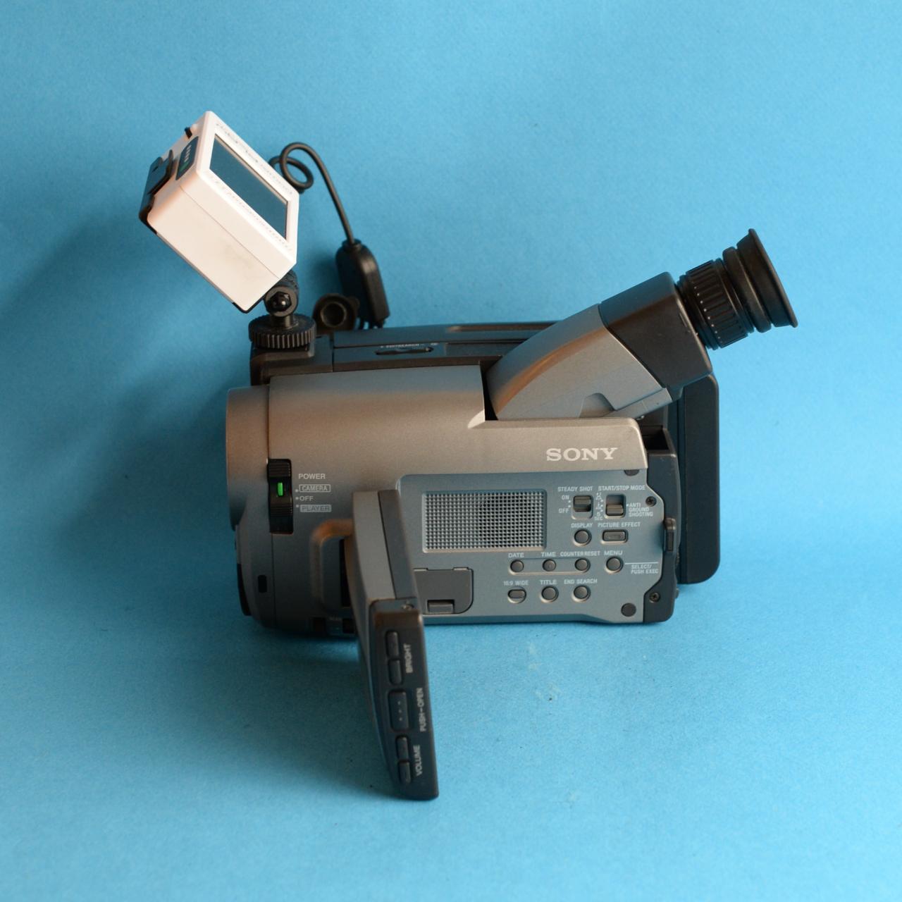 Sony CCD-TRV32 Handycam with Tapeless Accessories | Camcorder | Tested & Working | Grey