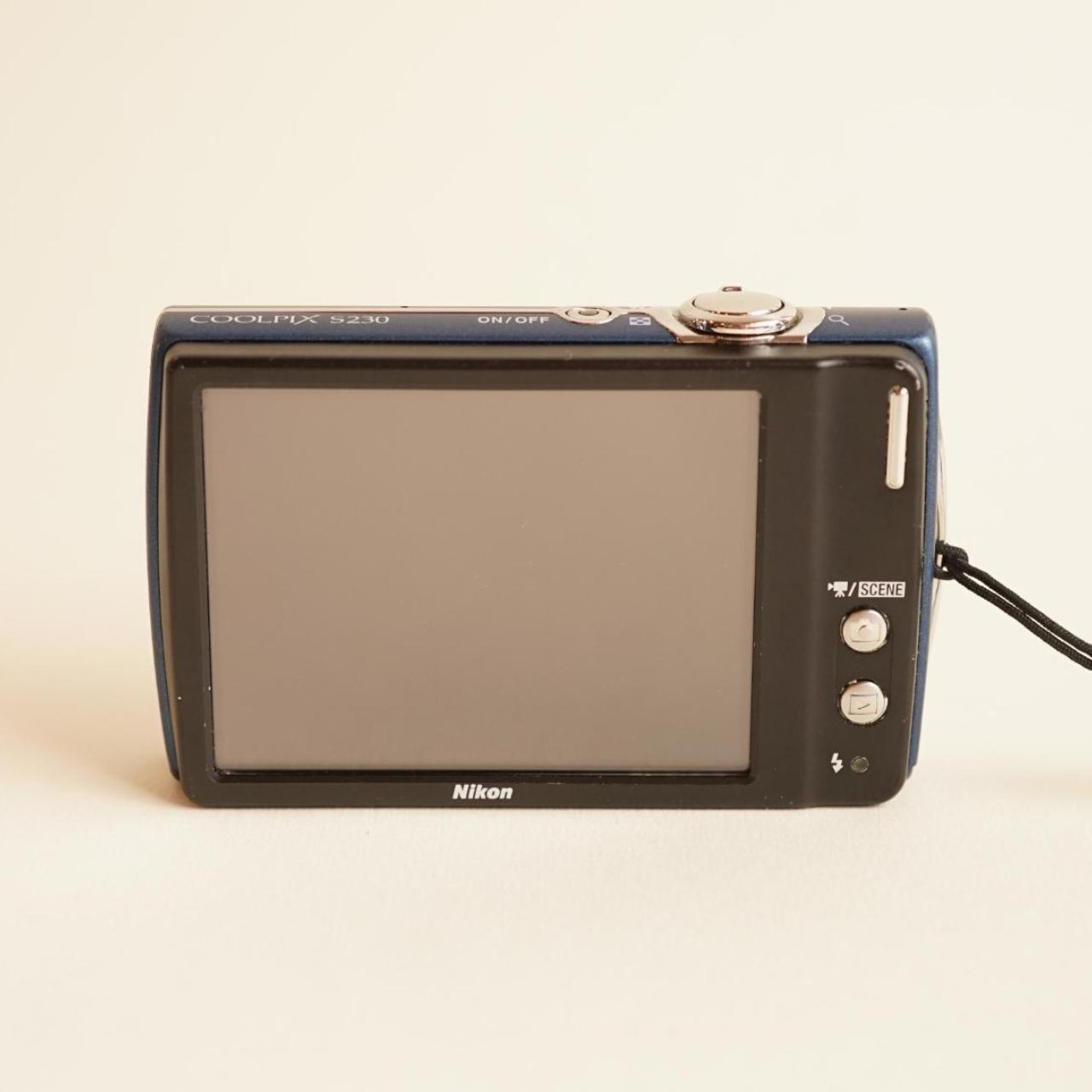 Nikon Coolpix S230 Digital Camera | 10MP | Tested & Working | Blue