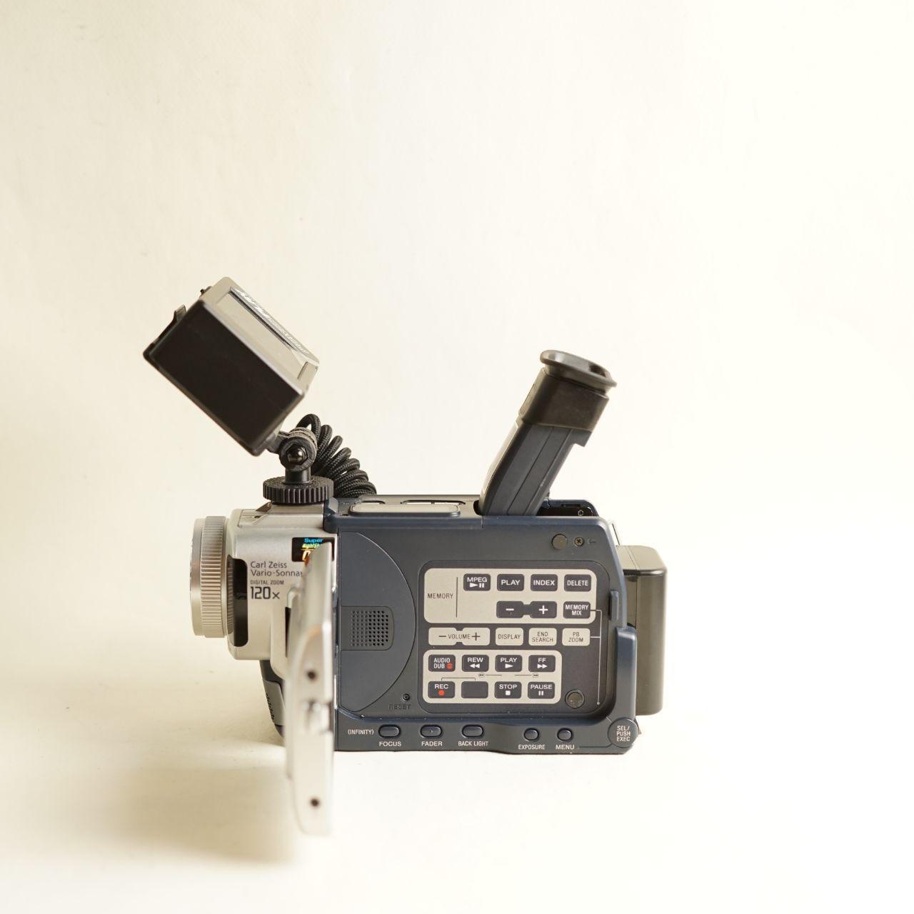 Sony DCR-TRV17 MiniDV Camcorder with Tapeless Setup | Tested & Working | Silver