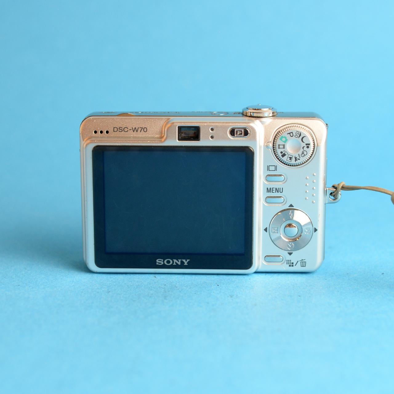 Sony Cyber-Shot DSC-W70 Digital Camera | 7.2MP | Tested & Working w/Warranty | Silver