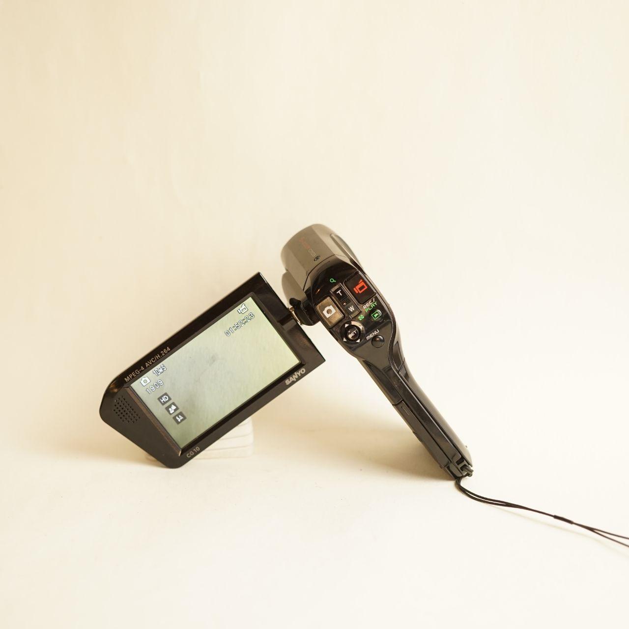 Sanyo VPC-CG10EX Digital Camcorder | Read Description | Black