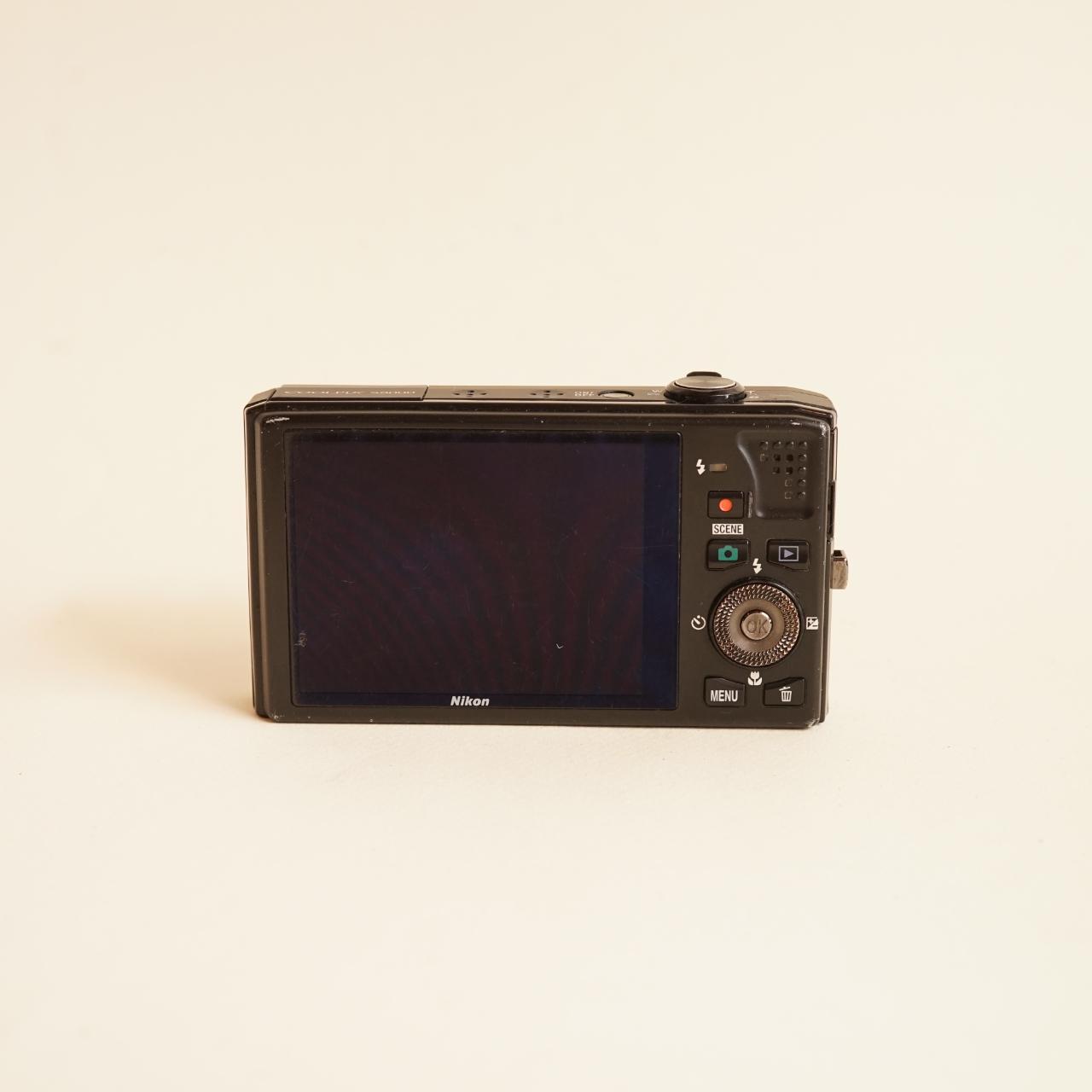 Nikon Coolpix S8000 Digital Camera | 14.2MP | Read Description | Brown