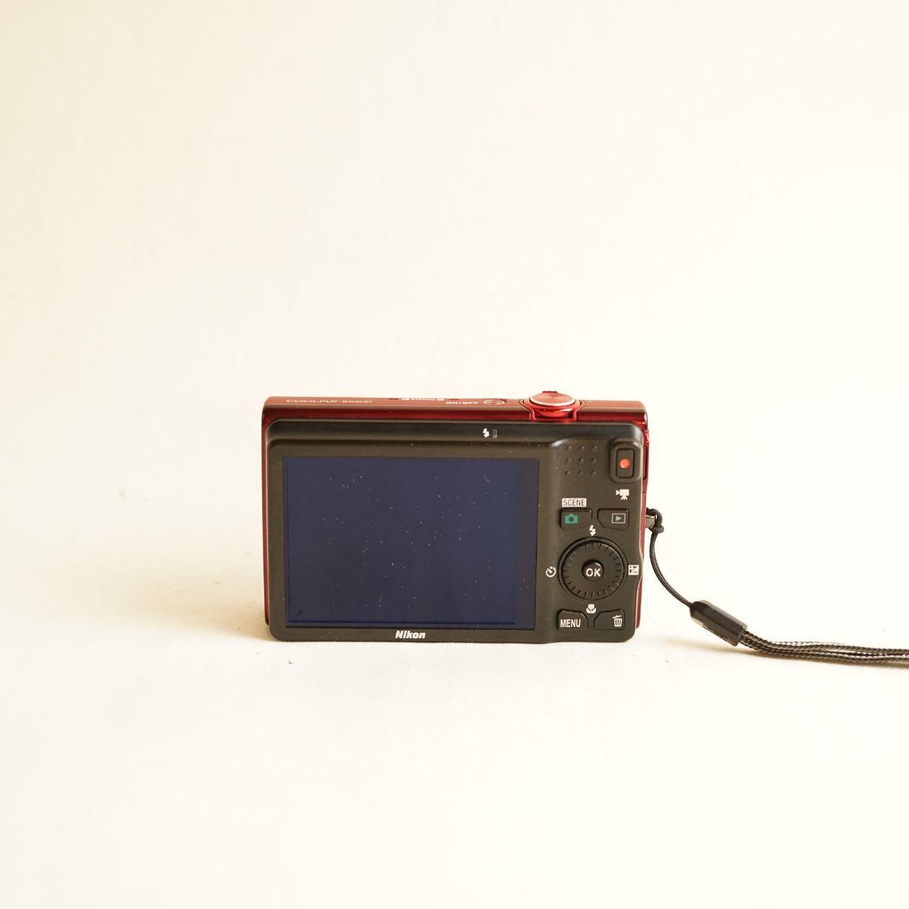 Nikon Coolpix S6200 Digital Camera | 16.0MP | Tested & Working | Red