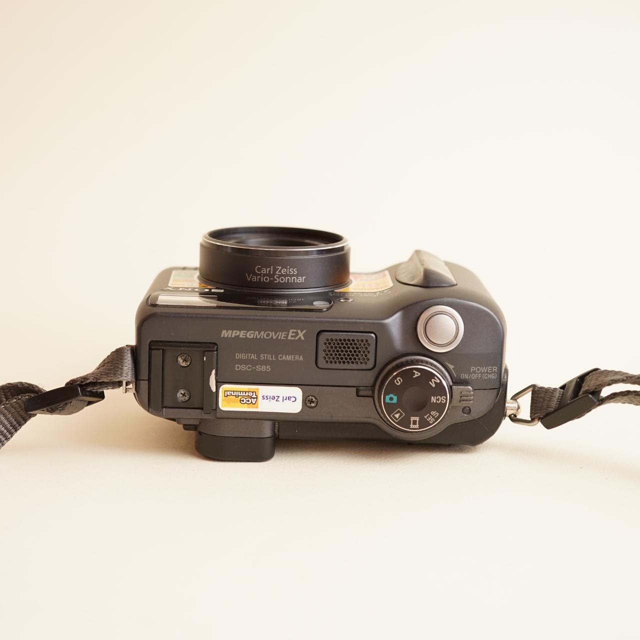 Sony Cyber-shot DSC-S85 Digital Camera | 4.1MP | Tested & Working | Grey