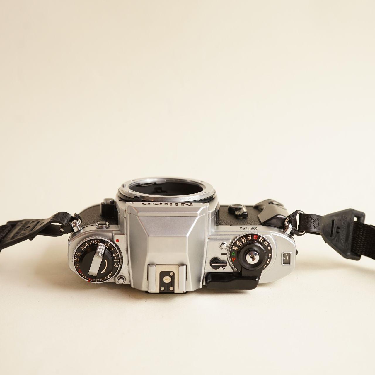 Nikon FG 35mm SLR Film Camera | Tested & Working | Black & Silver