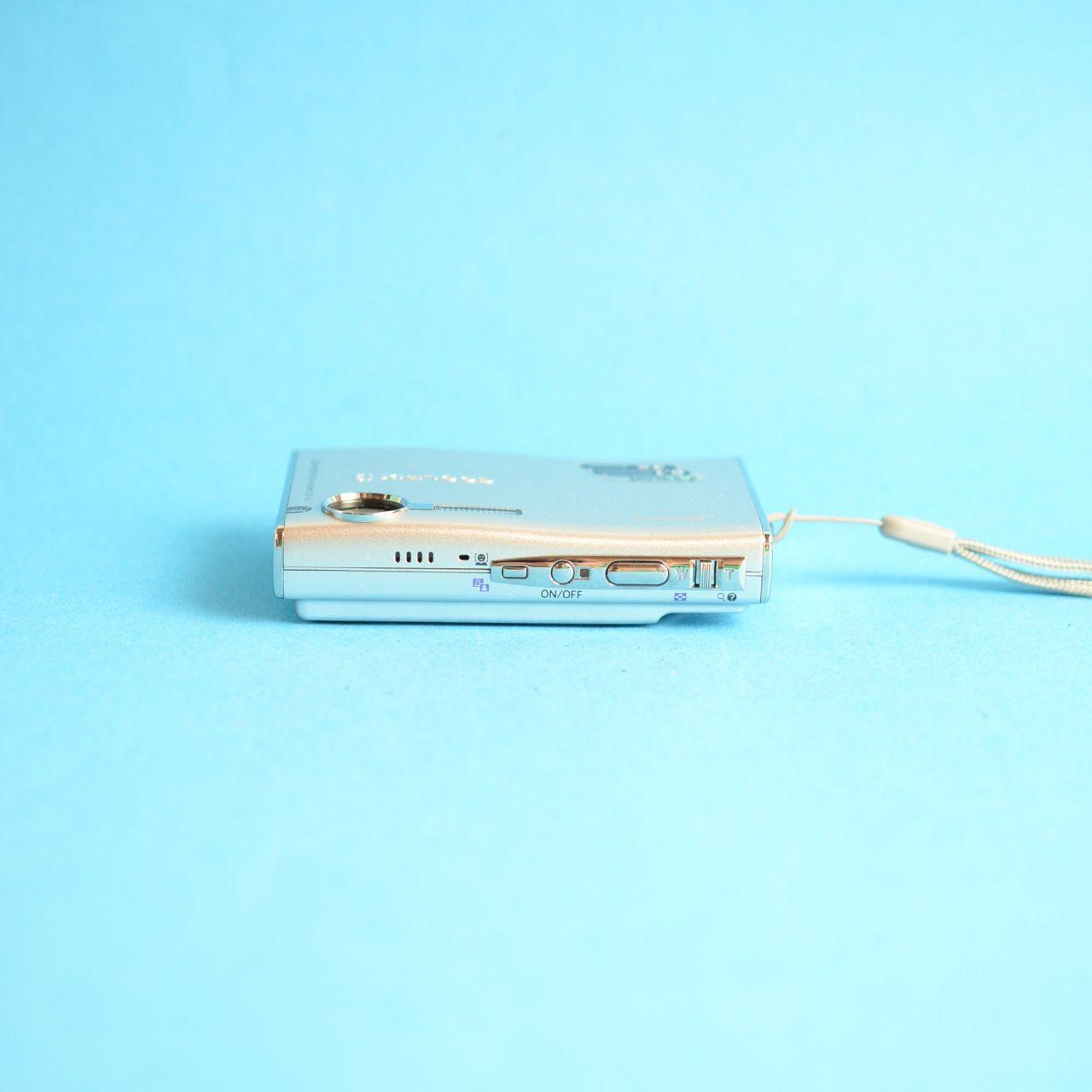 Nikon Coolpix S9 Digital Camera | 6MP | Tested & Working | Silver