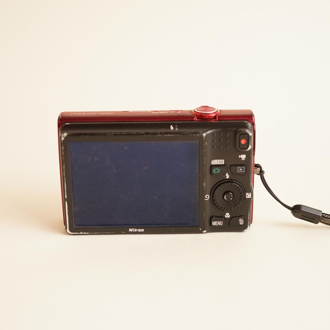 Nikon Coolpix S6200 Digital Camera | 16MP | Read Description | Red