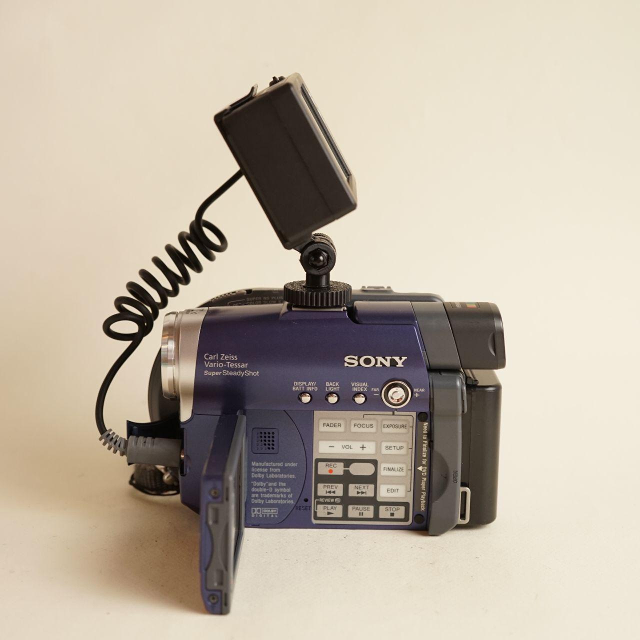 Sony Handycam DCR-DVD101 Camcorder with Tapeless Setup | Tested & Working | Blue