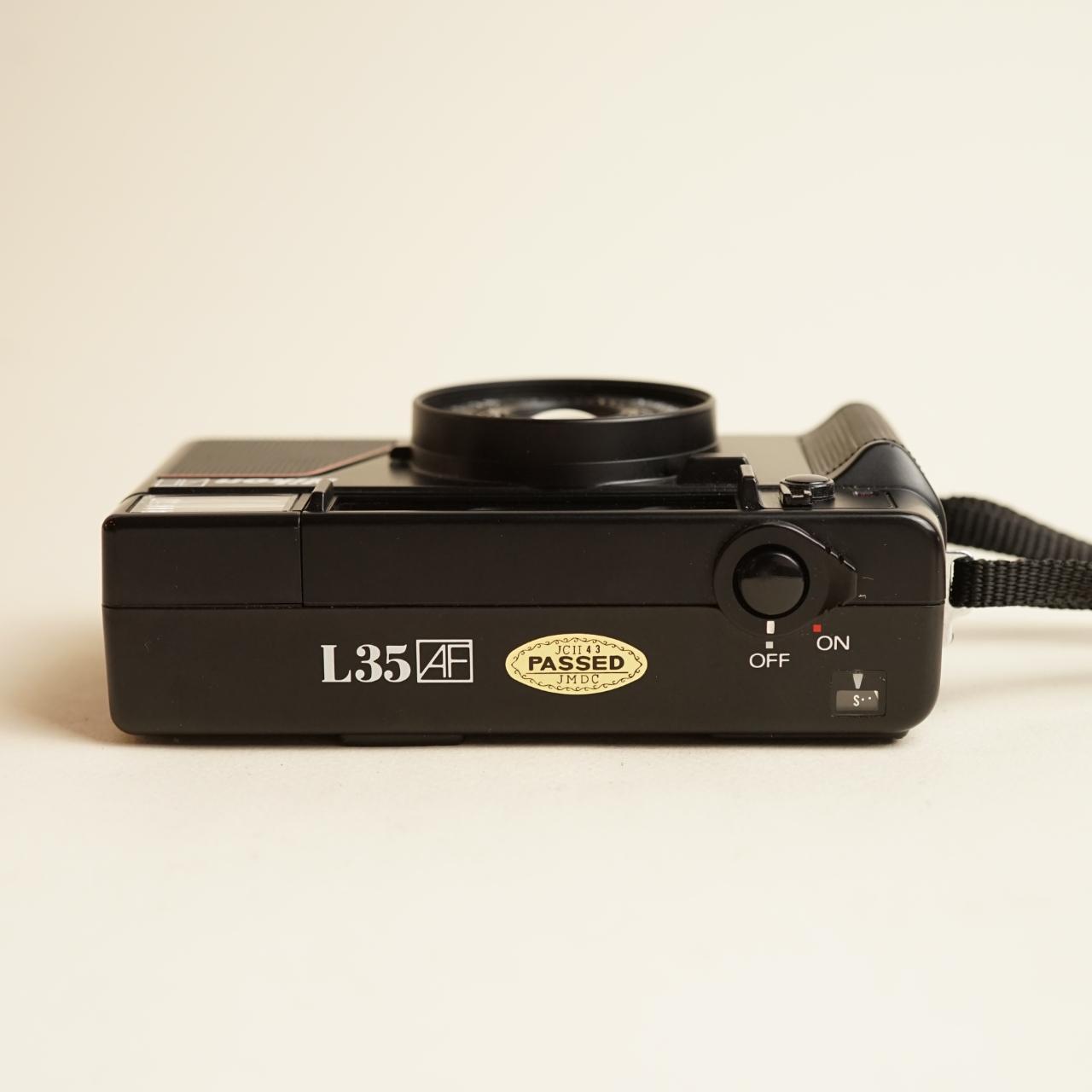 Nikon L35AF Film Camera (1000 iso Version) | 35mm Point Nikon L35AF Film Camera (1000 iso Version) | 35mm Point