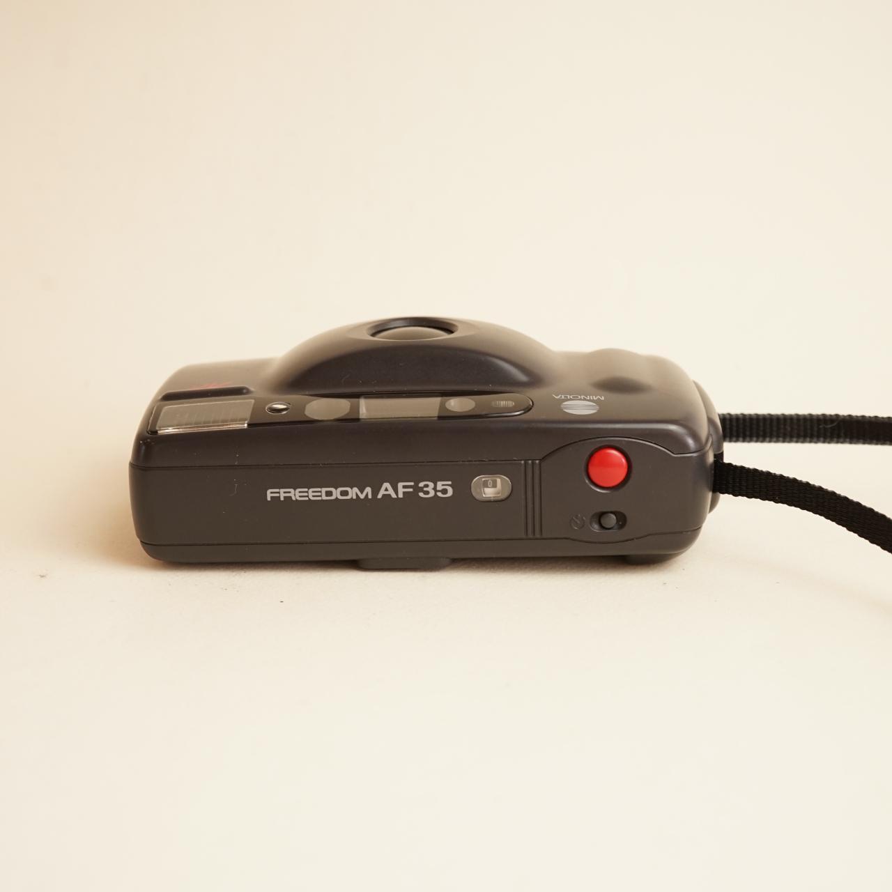 Minolta Freedom AF35 Film Camera | 35mm Point & Shoot | Tested & Working | Black