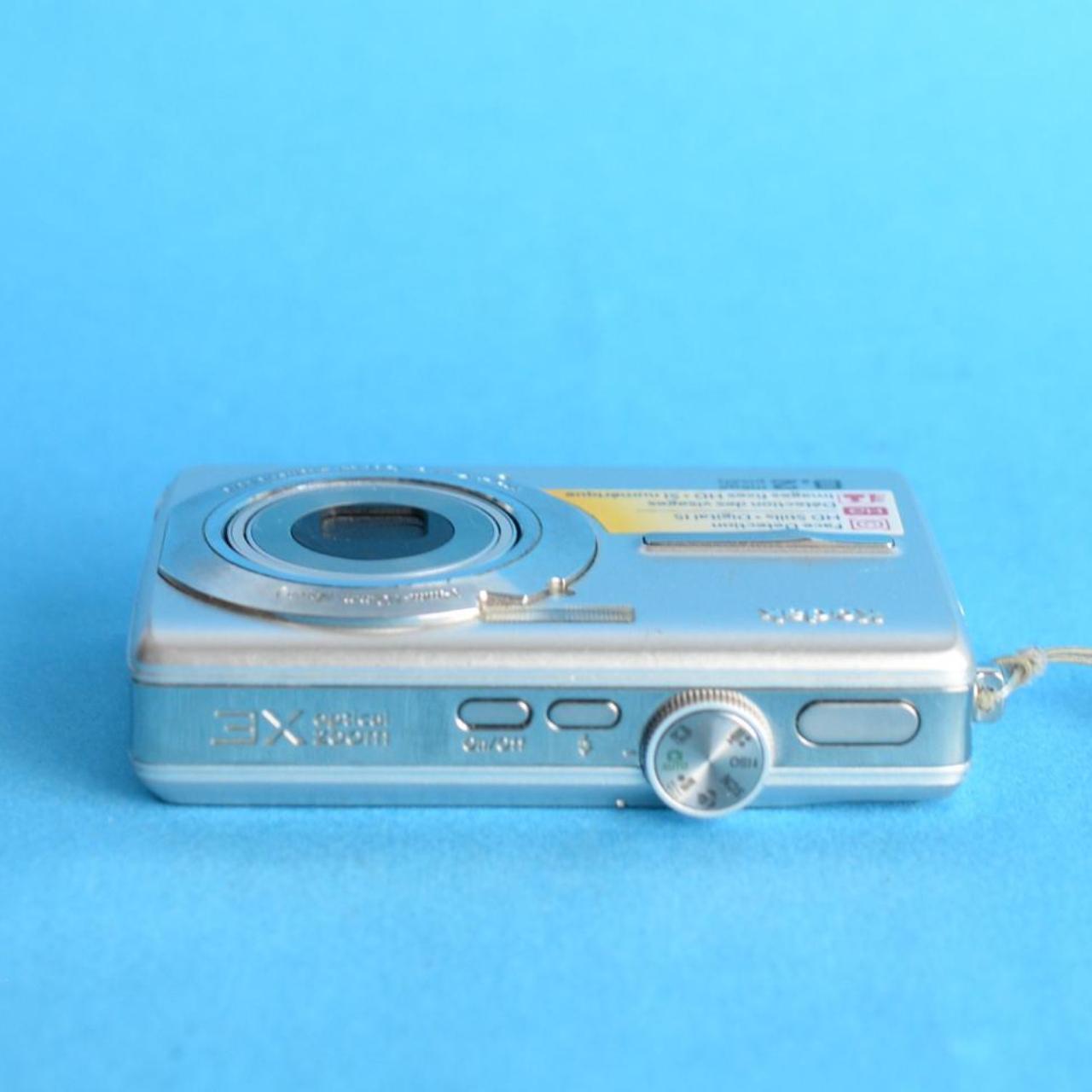 Kodak EasyShare M863 | 8.2MP Digital Camera | Tested & Working | Silver