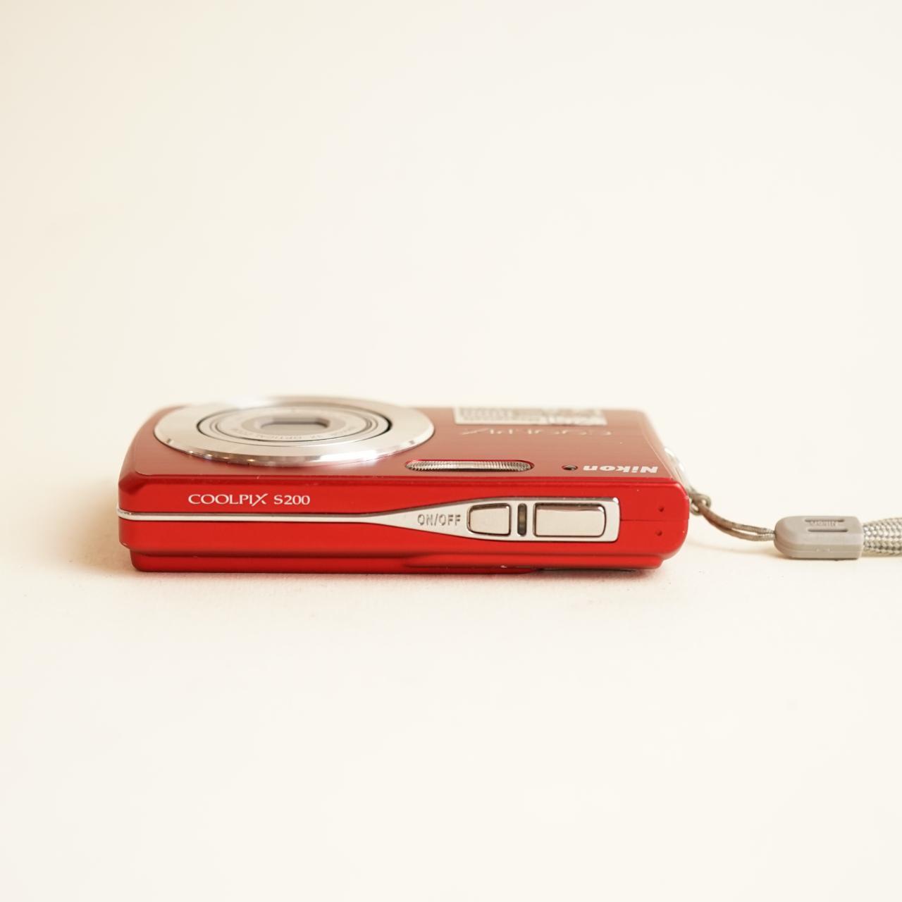 Nikon Coolpix S200 Digital Camera | 7.1MP | Tested & Working | Red