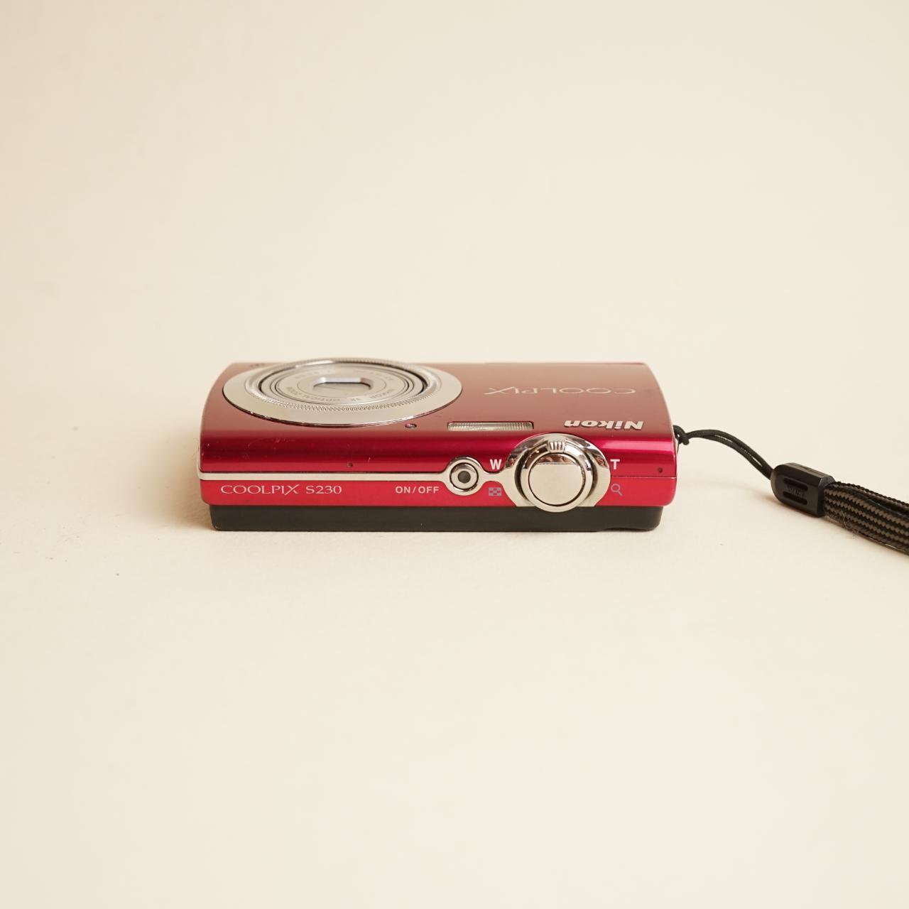 Nikon Coolpix S230 Digital Camera | 10MP | Tested & Working | Red