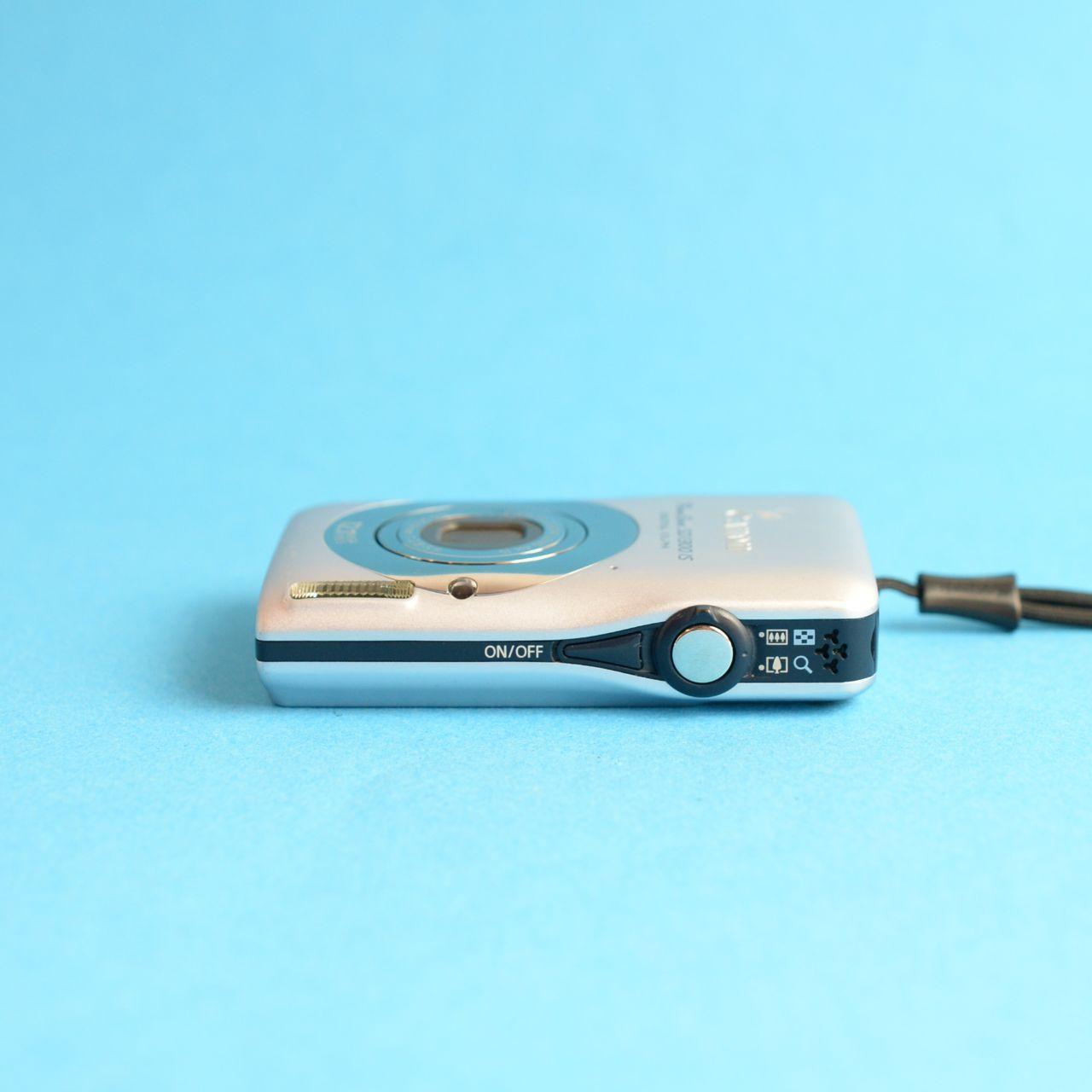 Canon PowerShot SD1300 IS Digital Camera | 12.1MP | Tested & Working | Silver