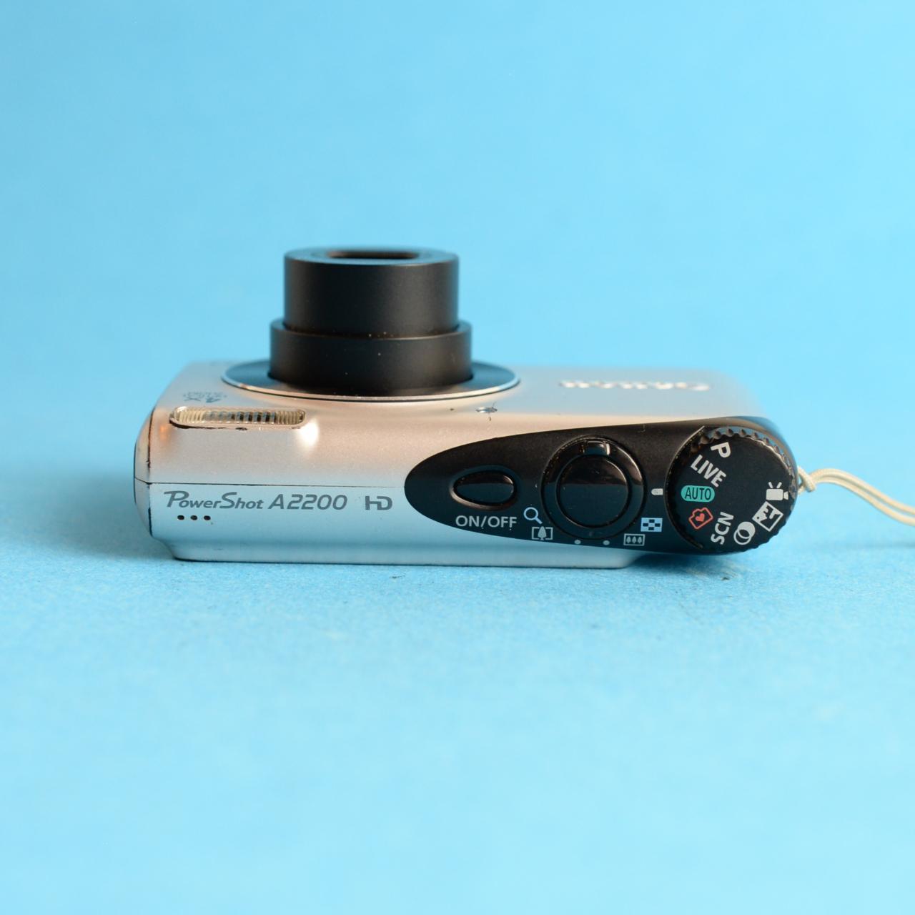 Canon PowerShot A2200 Digital Camera | 14.1MP | Tested & Working | Silver
