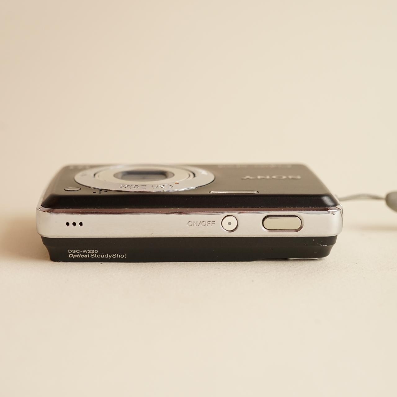Sony Cyber-shot DSC-W220 Digital Camera | 12MP | Tested & Working | Black